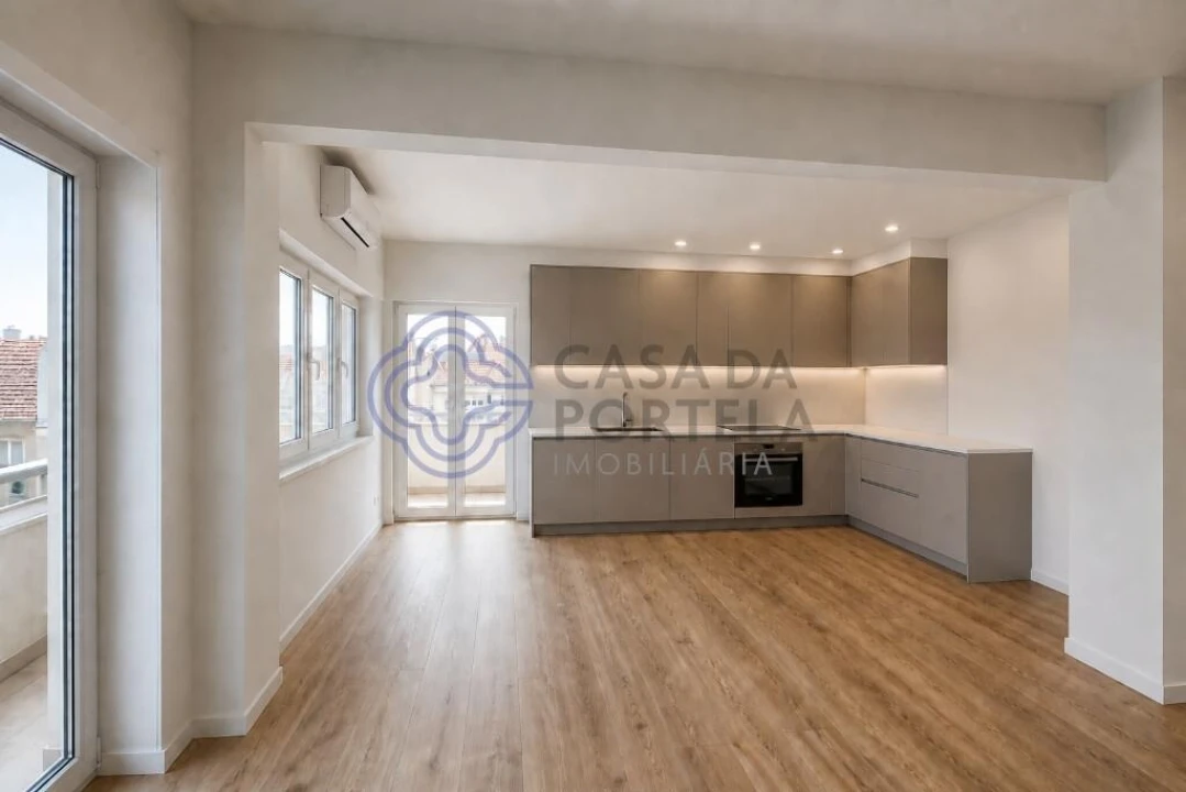 Apartamento T3 para Venda em Benfica Foto 1