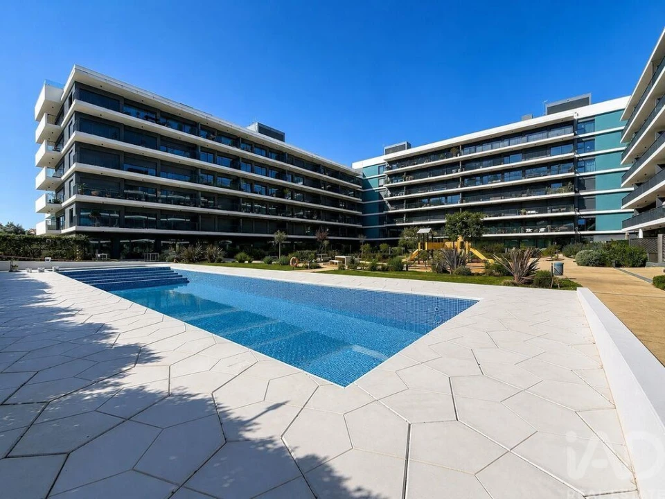 Apartamento T3 para Venda em Faro (Sé e São Pedro) Foto 2