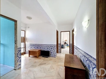 Moradia T3 para Venda em Loule (São Sebastião)