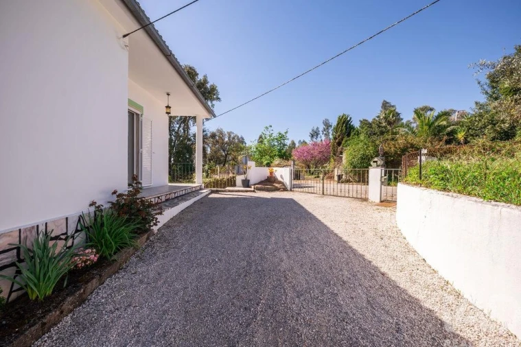 Moradia T4 para Venda em Graça Foto 40