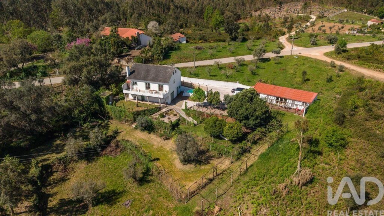 Moradia T4 para Venda em Graça Foto 39