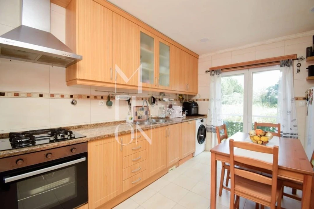 Apartamento T2 para Venda em Alcabideche Foto 9