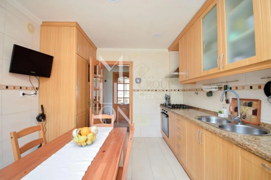 Apartamento T2 para Venda em Alcabideche Foto 12