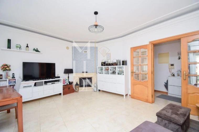 Apartamento T2 para Venda em Alcabideche Foto 3