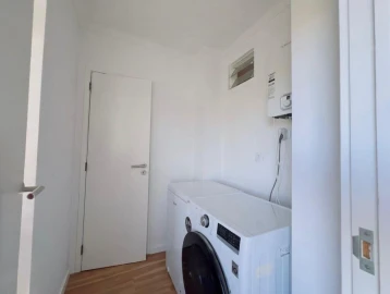 Apartamento T2 para Venda em Sé Nova, Santa Cruz, Almedina e São Bartolomeu