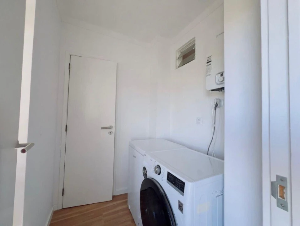 Apartamento T2 para Venda em Sé Nova, Santa Cruz, Almedina e São Bartolomeu Foto 4