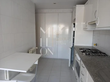 Apartamento T1 para Arrendamento em Ramalde