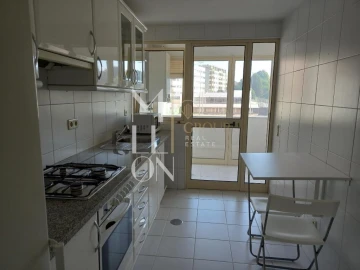 Apartamento T1 para Arrendamento em Ramalde
