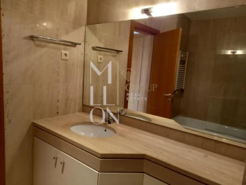 Apartamento T1 para Arrendamento em Ramalde
