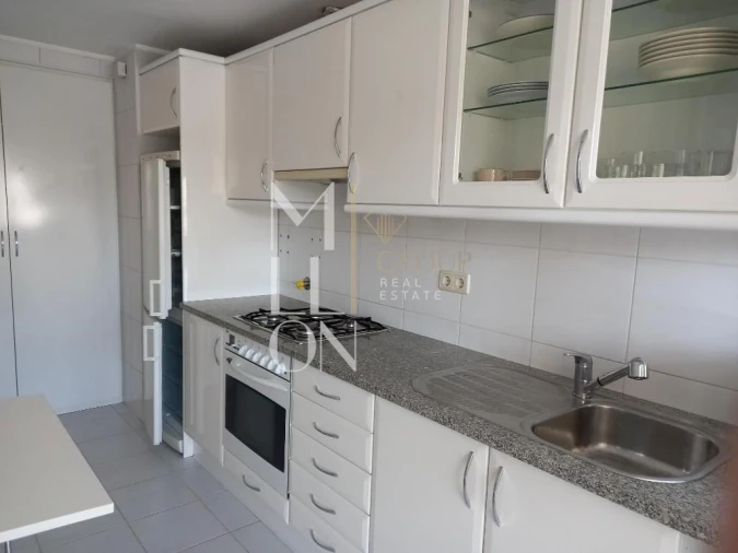 Apartamento T1 para Arrendamento em Ramalde Foto 6