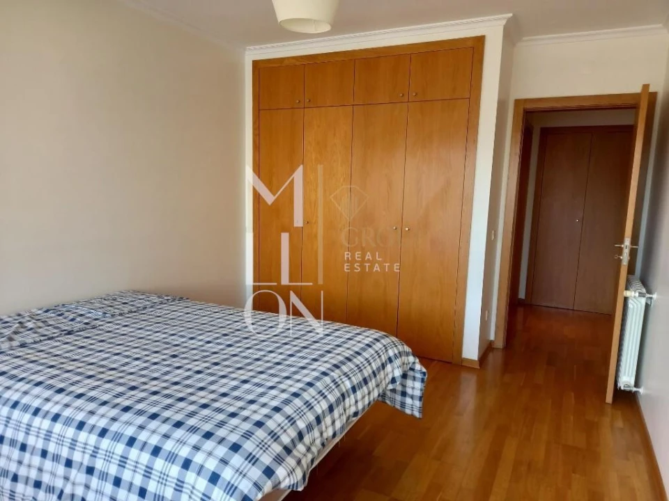 Apartamento T1 para Arrendamento em Ramalde Foto 3