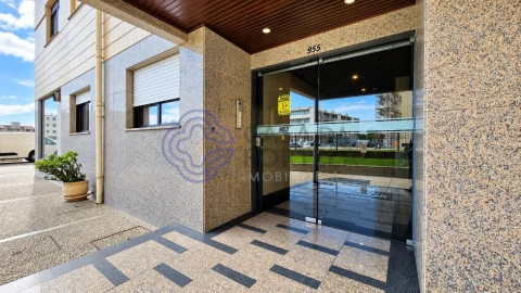 Apartamento T1 para Venda em Póvoa de Varzim, Beiriz e Argivai