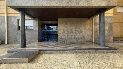 Apartamento T1 para Venda em Póvoa de Varzim, Beiriz e Argivai