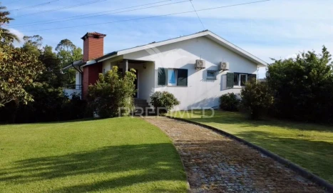 Moradia T3 para Venda em Arvore