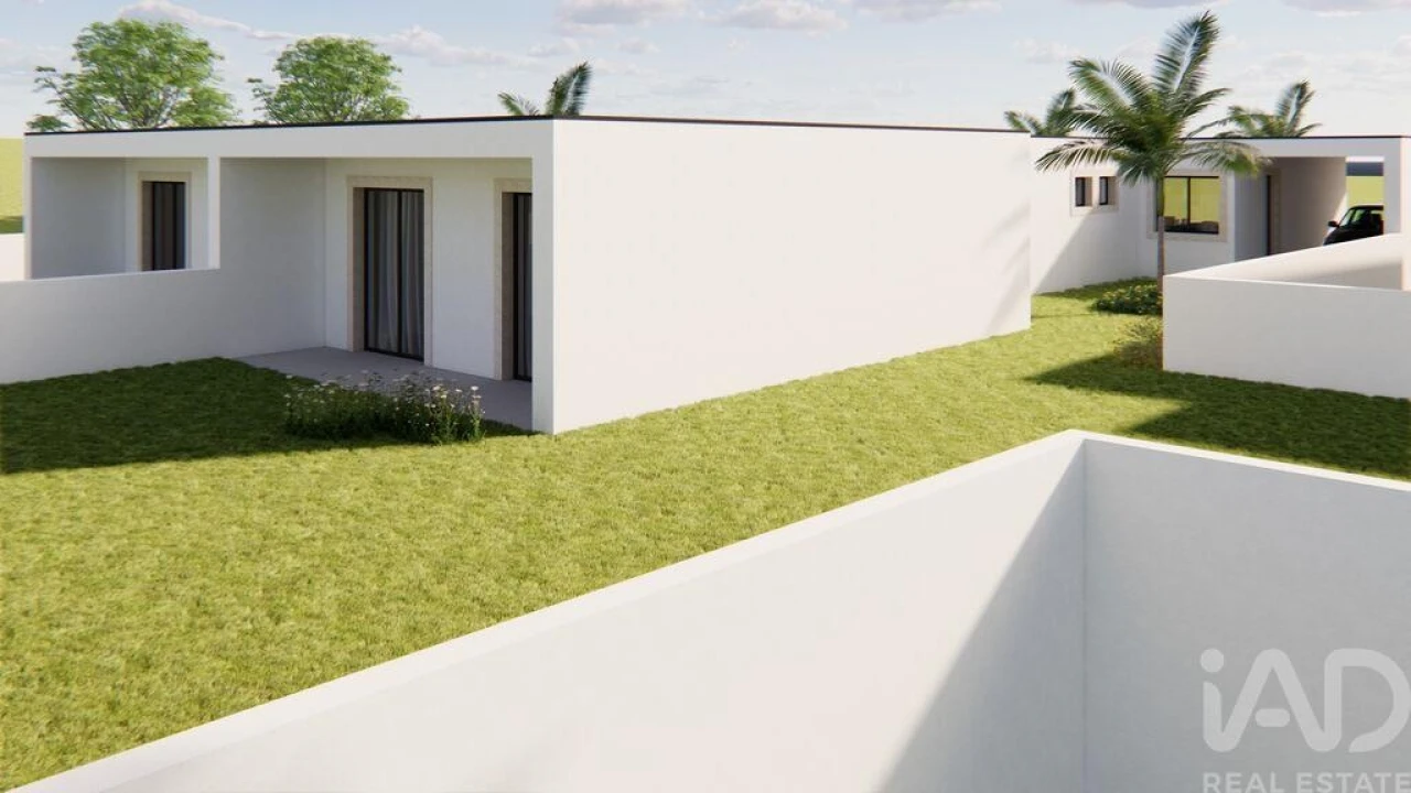 Moradia T3 para Venda em Alvarães Foto 3