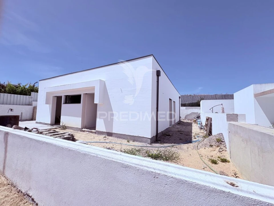 Moradia T2 para Venda em Amora Foto 6