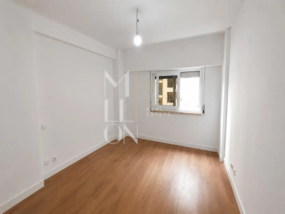 Apartamento T3 para Venda em São Domingos de Benfica Foto 24