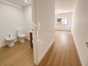 Apartamento T3 para Venda em São Domingos de Benfica