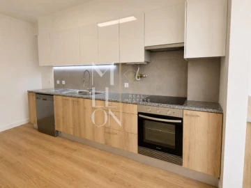 Apartamento T3 para Venda em São Domingos de Benfica