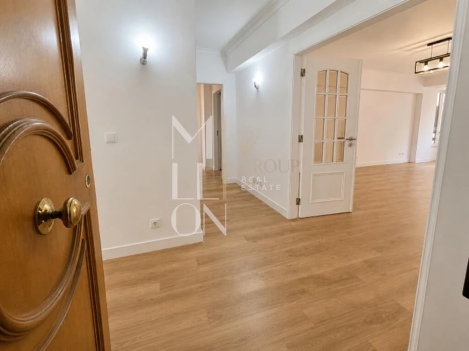 Apartamento T3 para Venda em São Domingos de Benfica Foto 6
