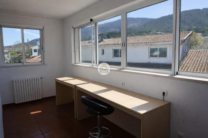 Moradia T5 para Venda em Lousã e Vilarinho