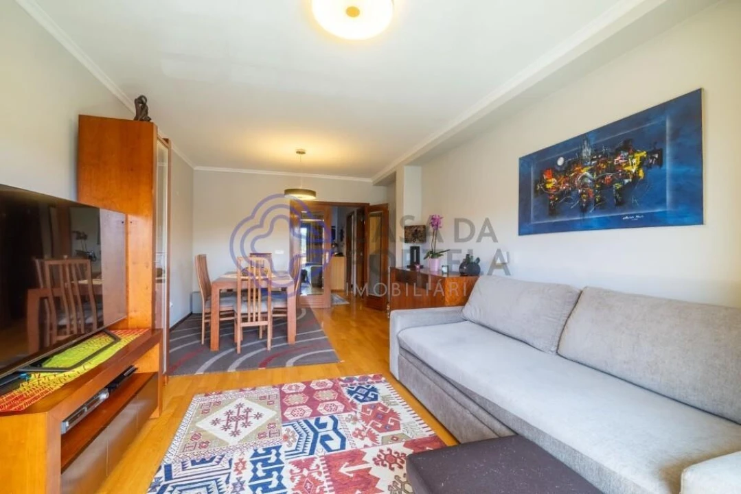 Apartamento T2 para Venda em Vilar de Andorinho Foto 4