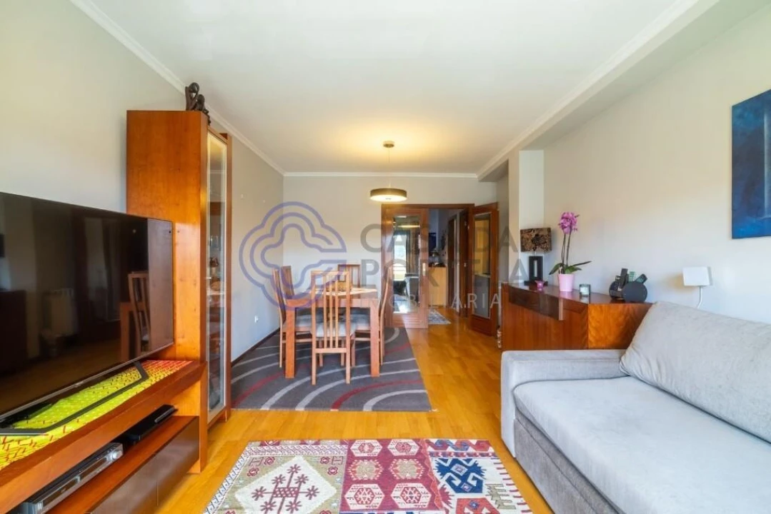 Apartamento T2 para Venda em Vilar de Andorinho Foto 1