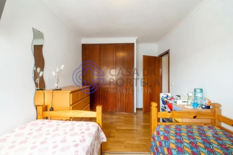 Apartamento T2 para Venda em Vilar de Andorinho Foto 25