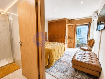 Apartamento T3 para Venda em Mafamude e Vilar do Paraíso