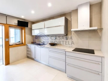 Apartamento T3 para Venda em Mafamude e Vilar do Paraíso