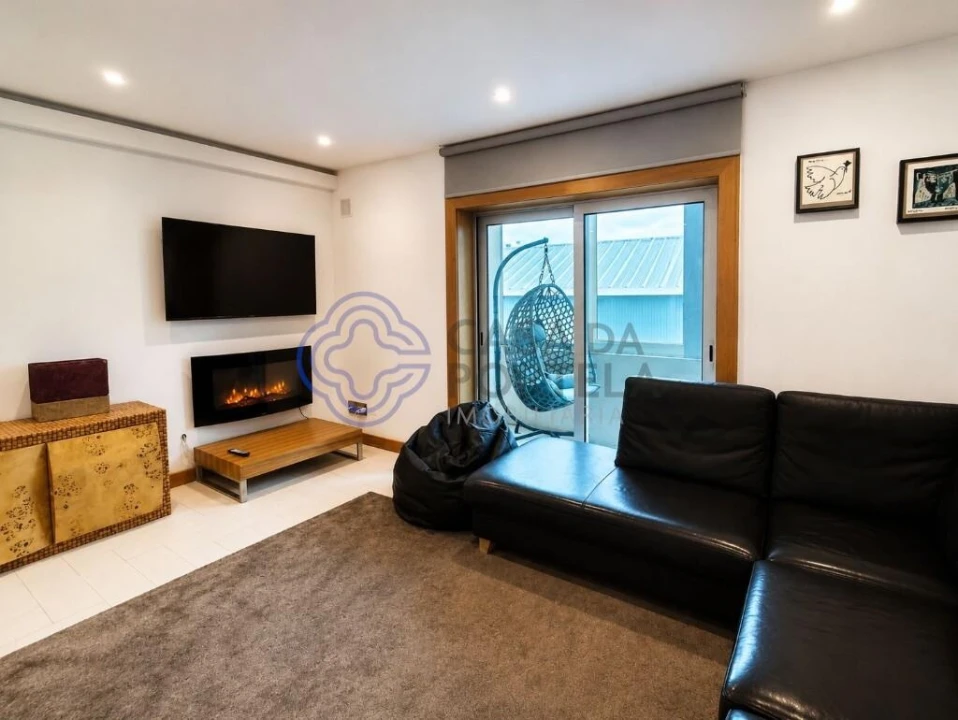 Apartamento T3 para Venda em Mafamude e Vilar do Paraíso Foto 3