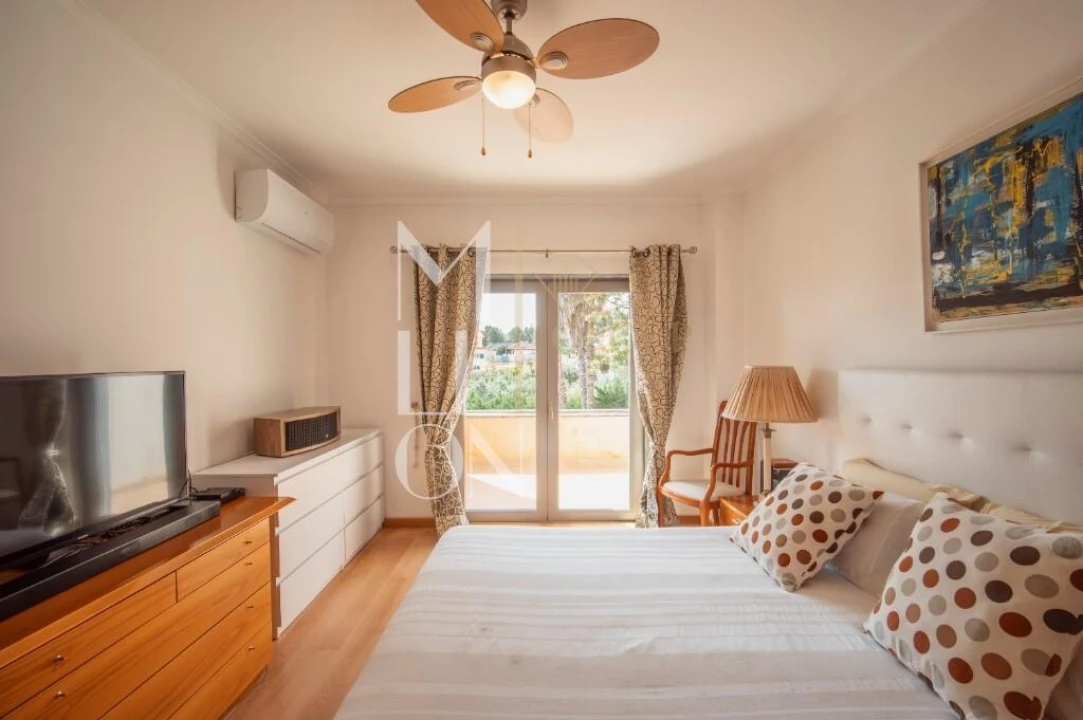 Apartamento T2 para Venda em Alcabideche Foto 22