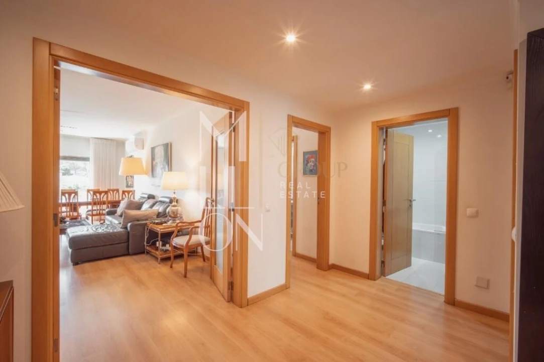 Apartamento T2 para Venda em Alcabideche Foto 8