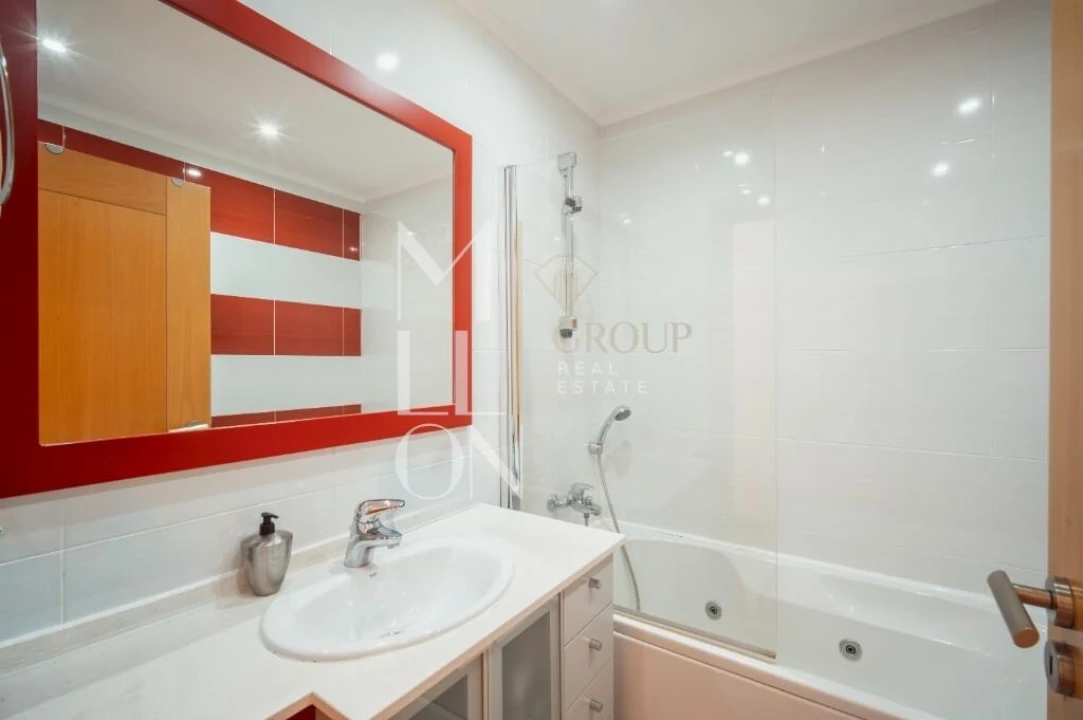 Apartamento T2 para Venda em Alcabideche Foto 19