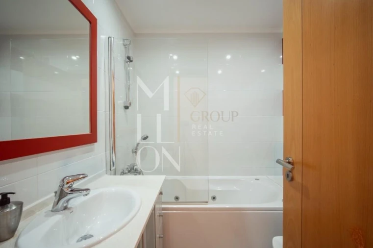 Apartamento T2 para Venda em Alcabideche Foto 18