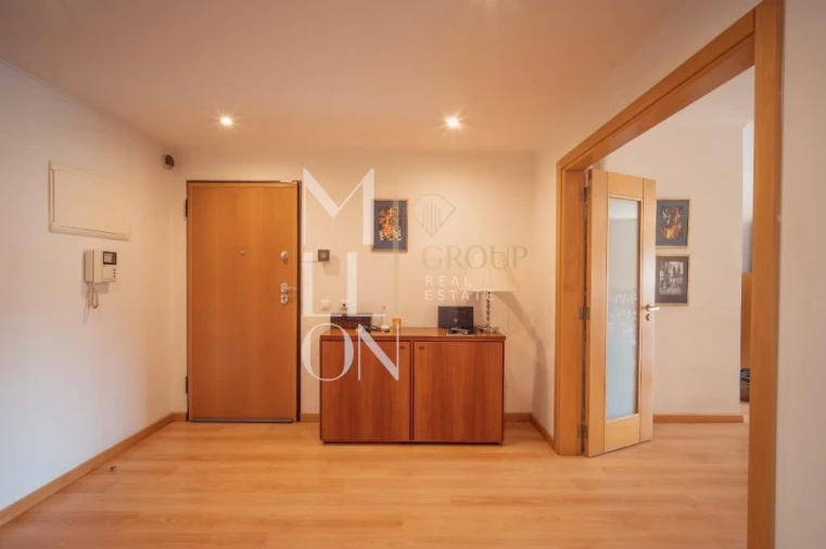 Apartamento T2 para Venda em Alcabideche Foto 7