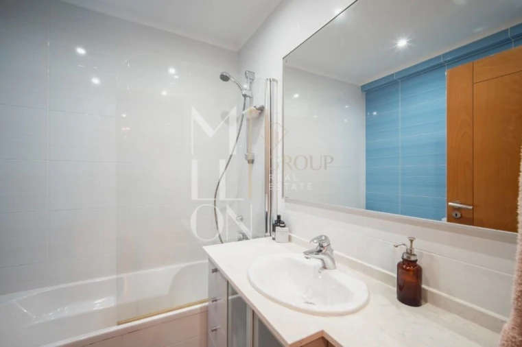 Apartamento T2 para Venda em Alcabideche Foto 9