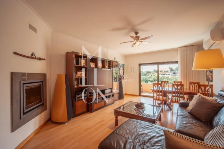 Apartamento T2 para Venda em Alcabideche Foto 2