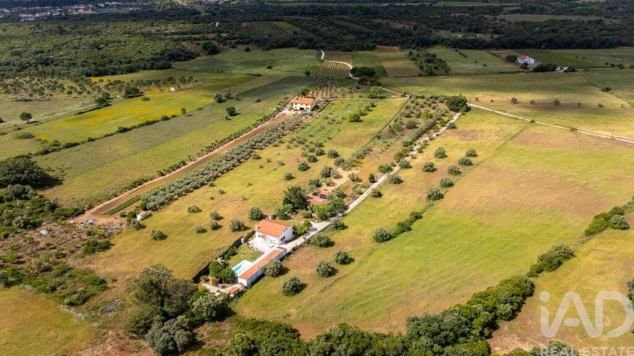 Moradia T2 para Venda em Almoster Foto 14