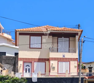 Moradia T3 para Venda em Caniçal