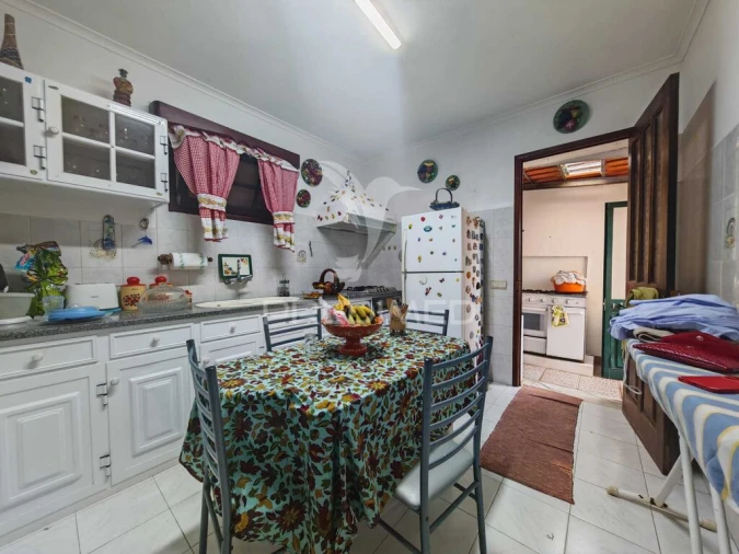 Moradia T3 para Venda em Caniçal Foto 18