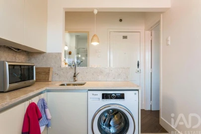 Apartamento T1 para Arrendamento em Santa Maria Maior