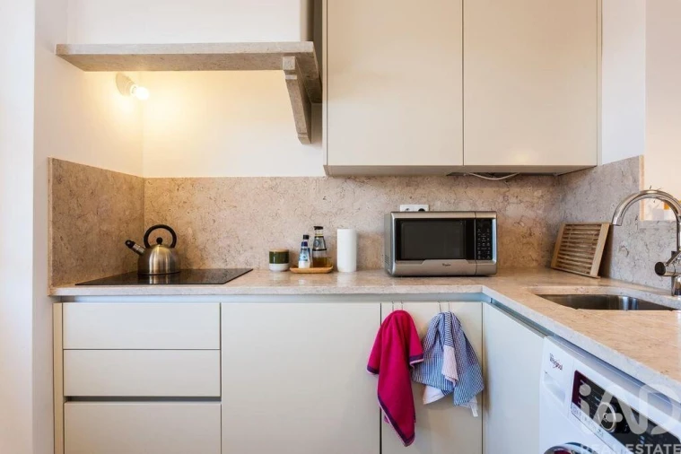 Apartamento T1 para Arrendamento em Santa Maria Maior Foto 5