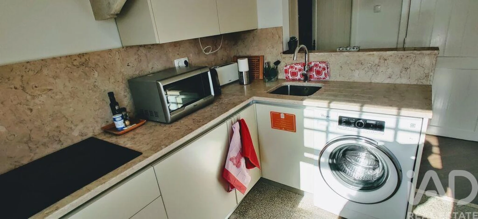 Apartamento T1 para Arrendamento em Santa Maria Maior Foto 17