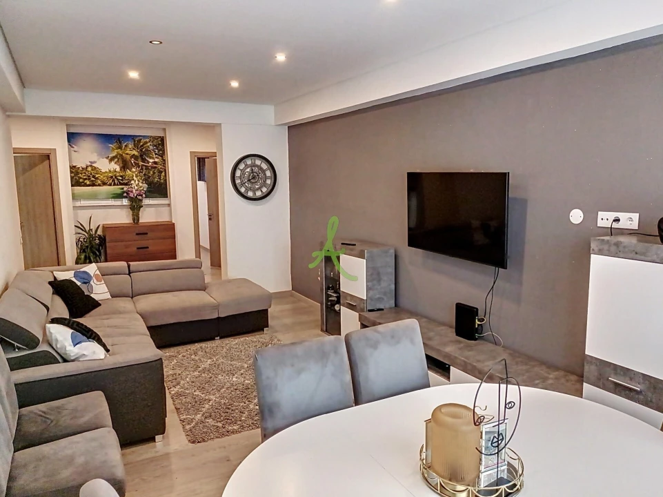 Apartamento T3 para Venda em Portimão Foto 9