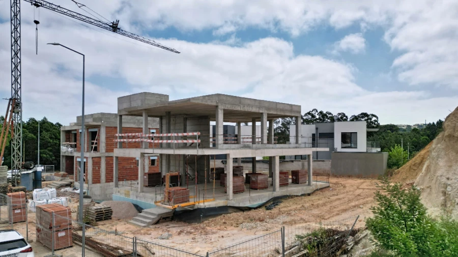 Moradia T4 para Venda em Eiras e São Paulo de Frades Foto 6