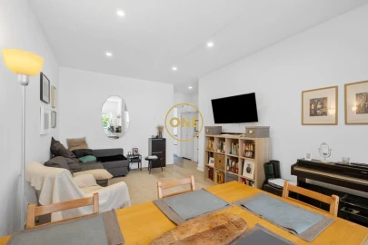 Apartamento T2 para Venda em Beato
