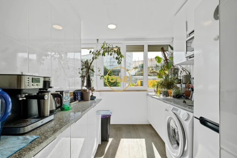 Apartamento T2 para Venda em Beato Foto 35