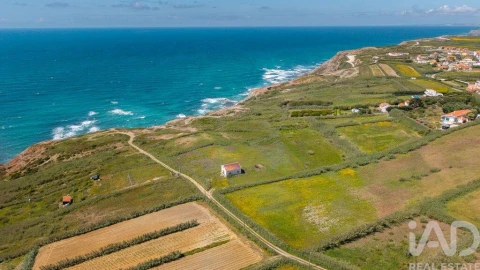 Terreno para Venda em Encosta do Sol
