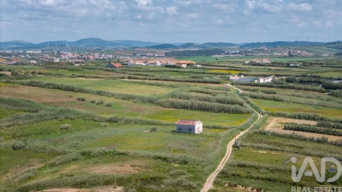 Terreno para Venda em Encosta do Sol